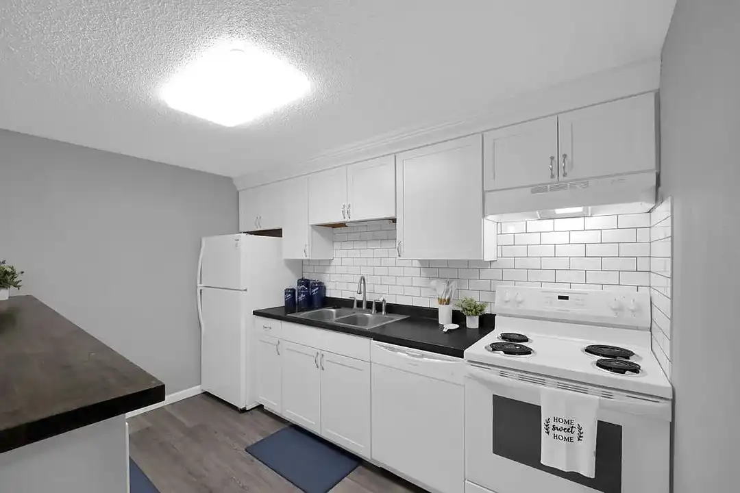 Plumwood Apartments – photo 1 of 12