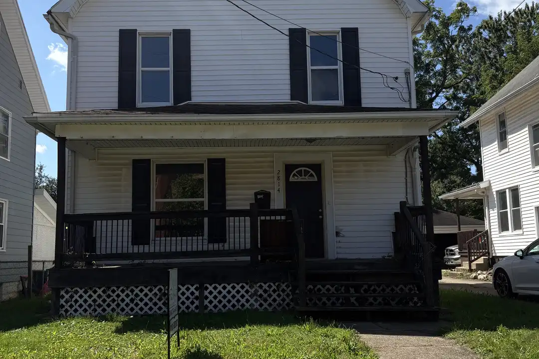 2814 9th St SW – photo 1