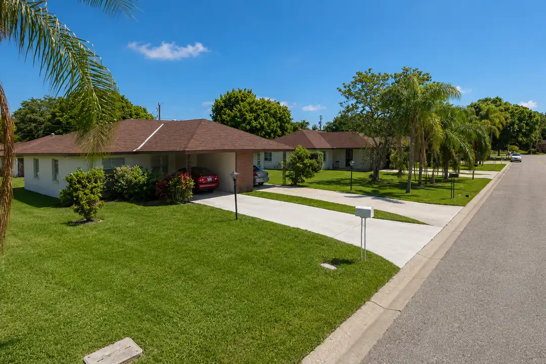 1429 22nd Ave E – photo 1