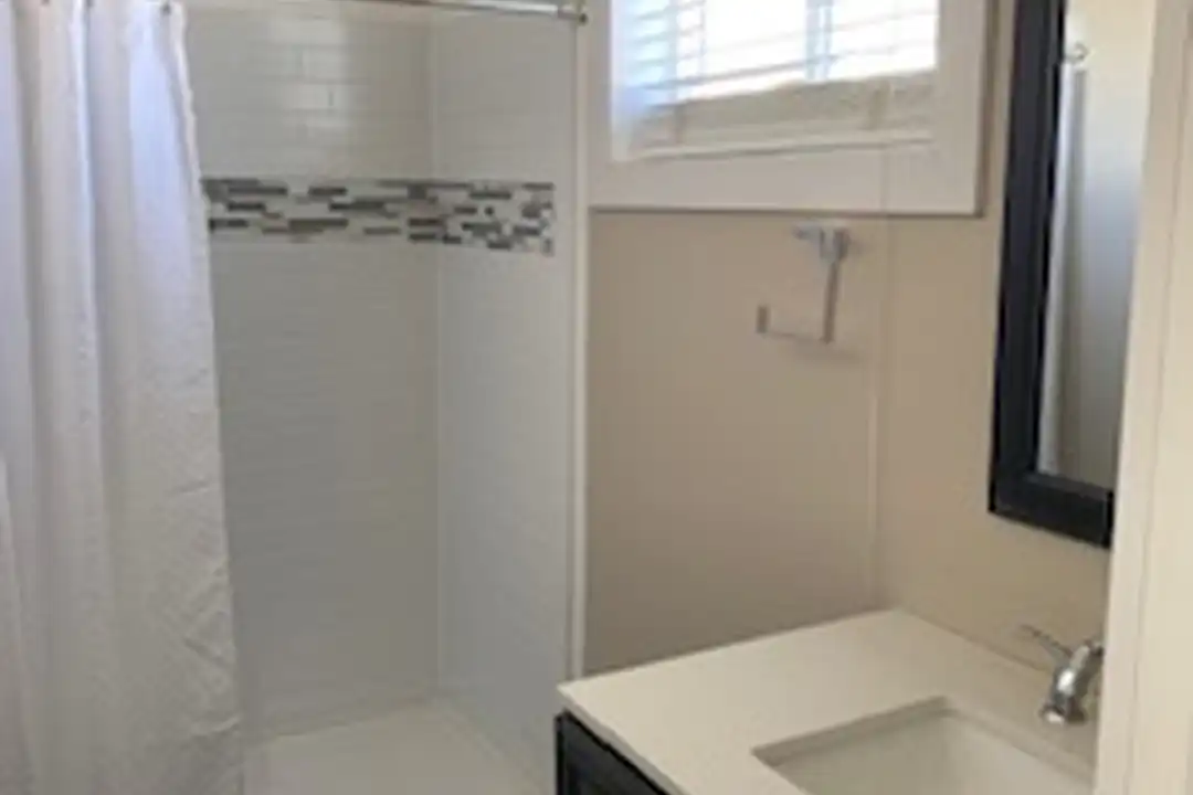 1420 Dayton St unit B - View 5