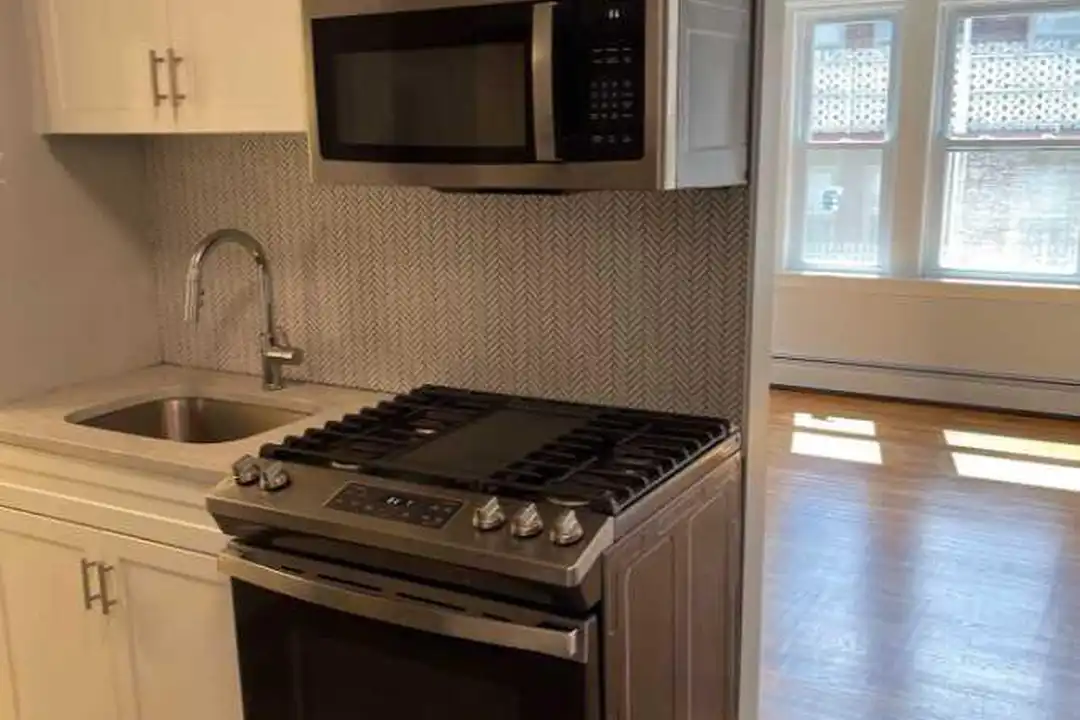 233 Lafayette St - View 4
