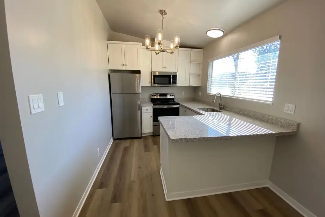 2251 Buena Vista Ave unit #19 - View 4