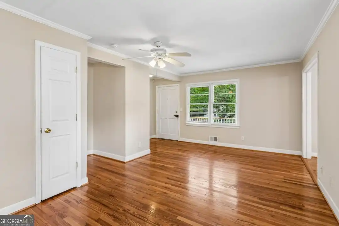 1910 La Dawn Ln NW - More