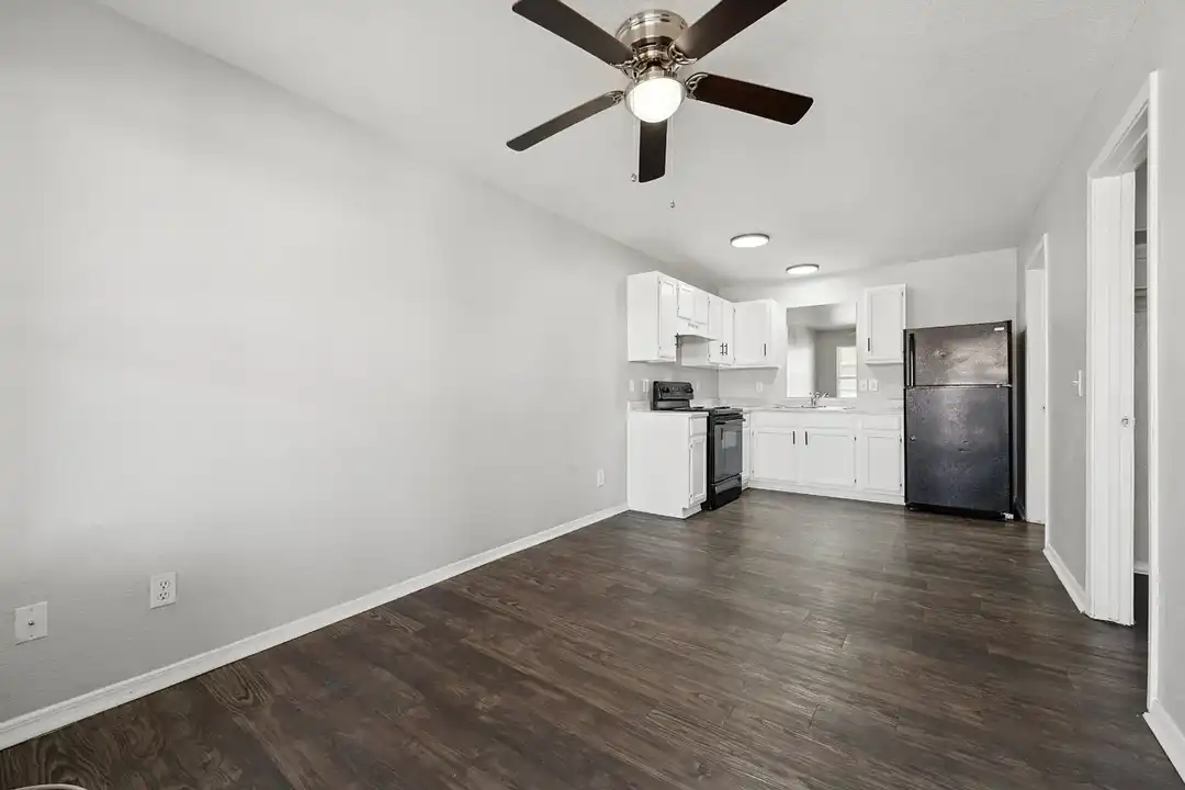 Lowell Road Residences – photo 1