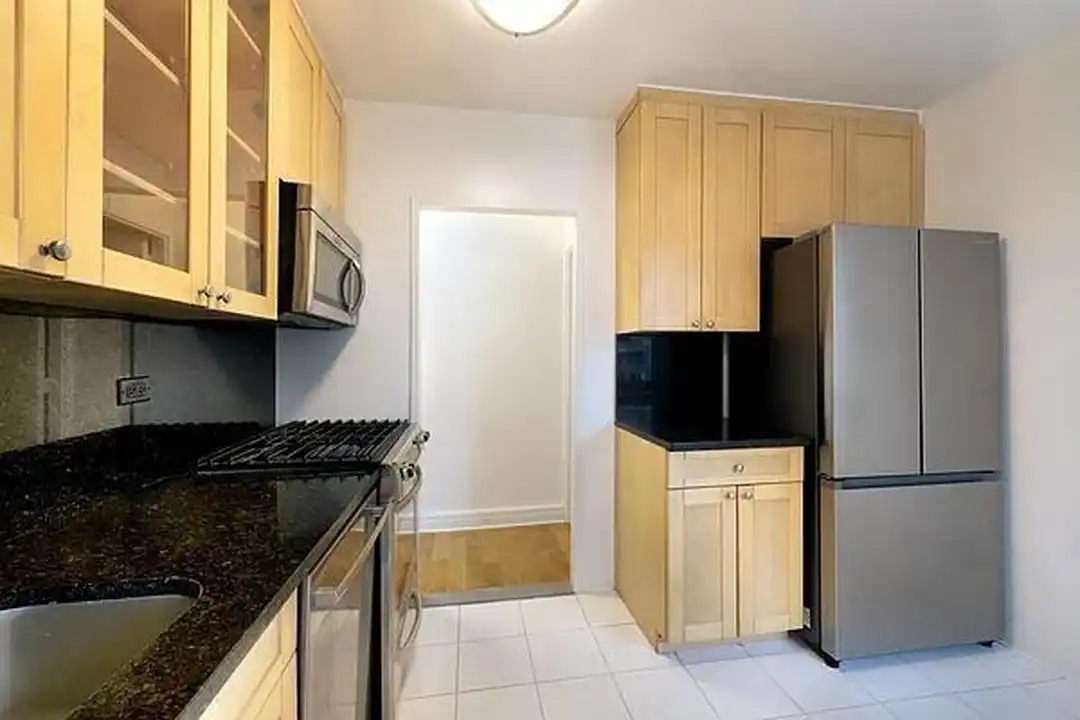 Apartment in New York, Upper West Side, Manhattan - View 5
