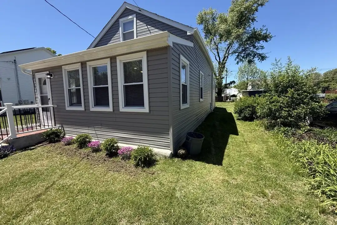 House in Lawrence - View 6