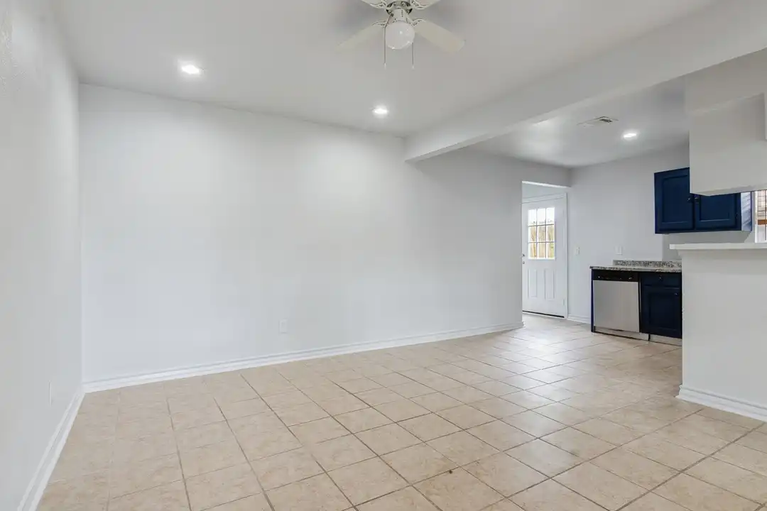 House in Houston - View 3