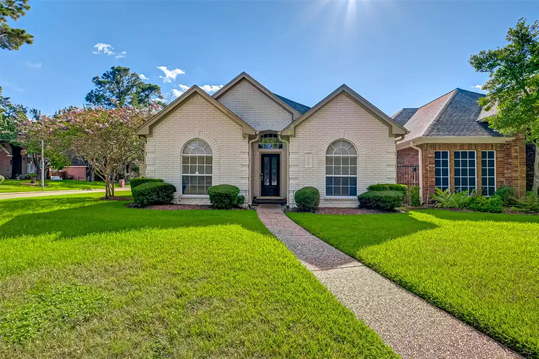 House in Houston - View 2