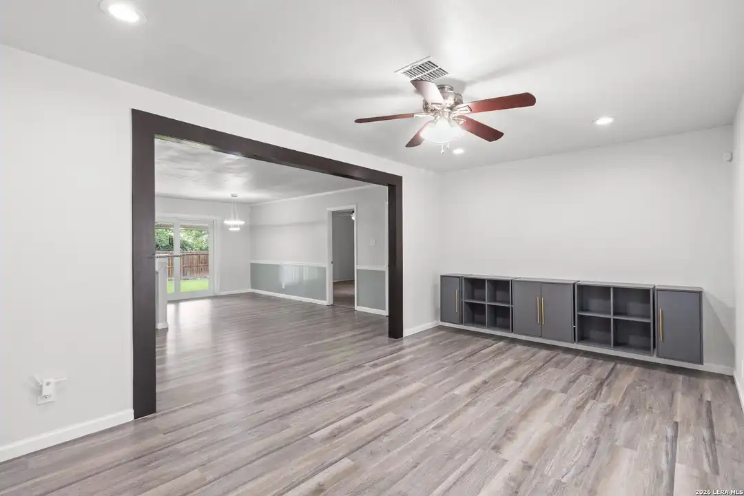 6027 Forest Shadow St - More