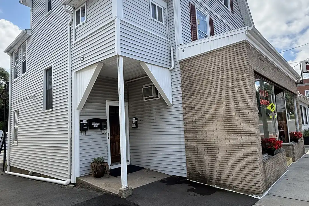 368 Main St – photo 1 of 12