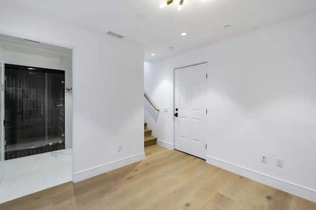 20462 Santa Ana Ave - View 4