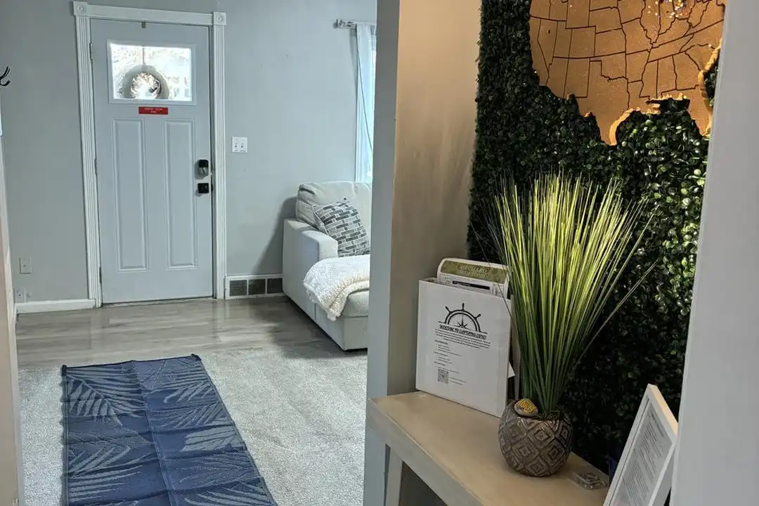 727 Madison St – photo 1 of 19