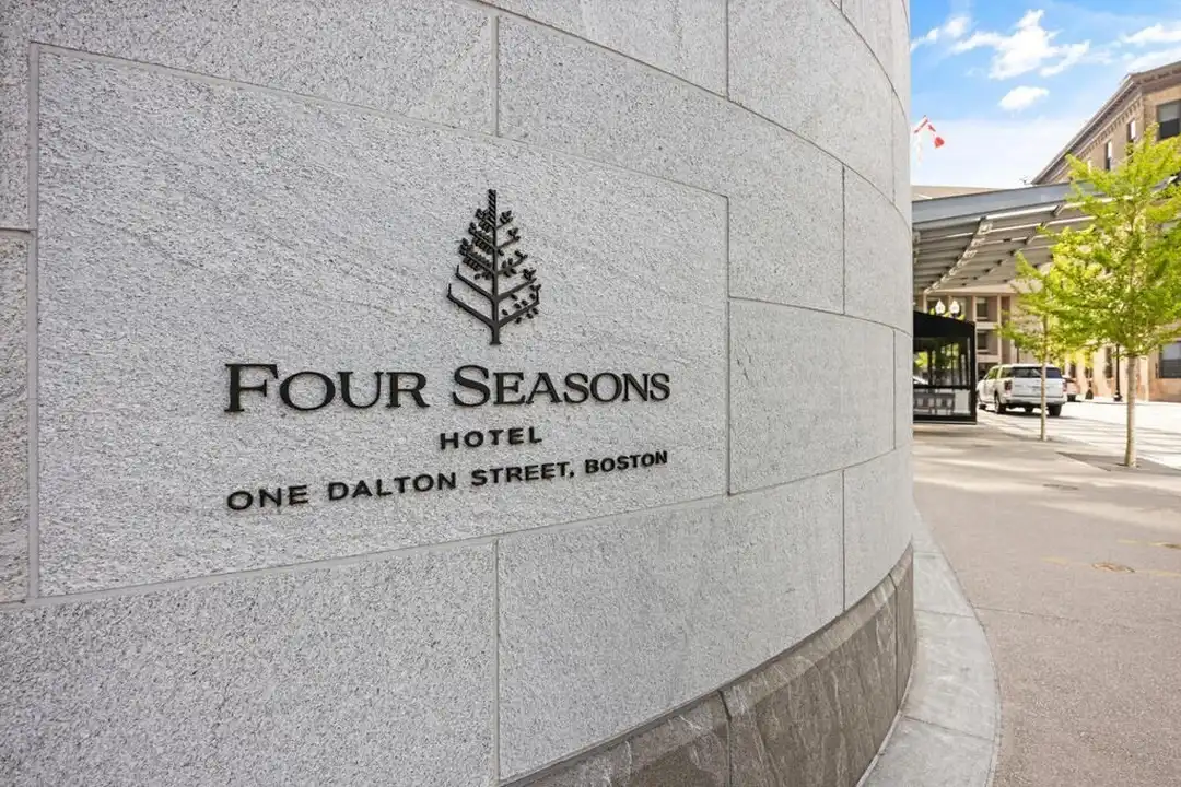 1 Dalton St unit 2804 – photo 1