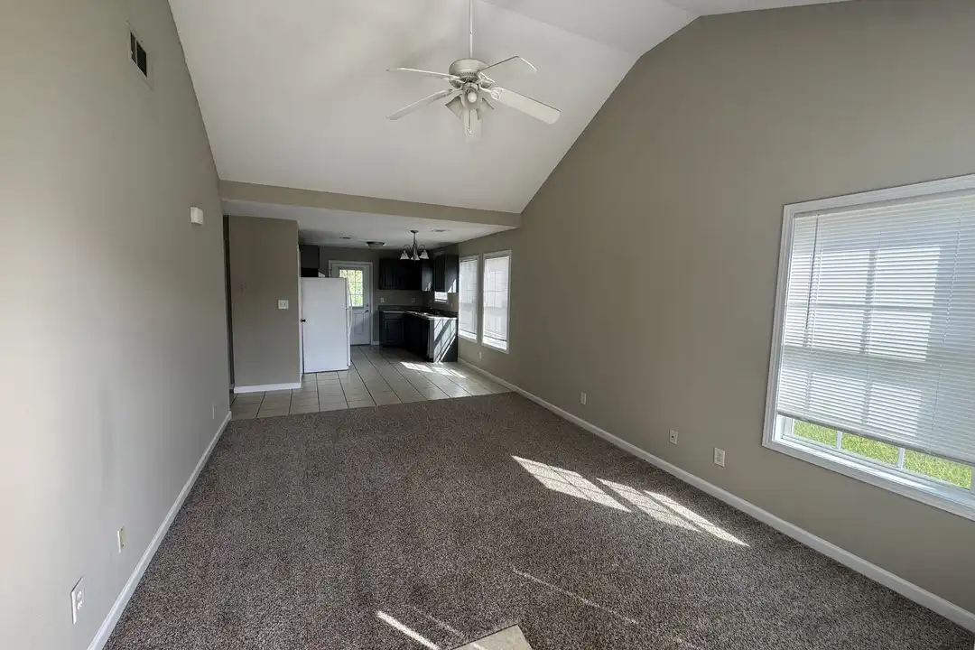 161B Legacy Wy – photo 1 of 8