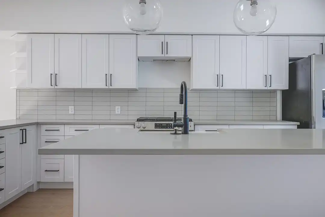 Apartment in Salt Lake City, Salt Lake - View 2