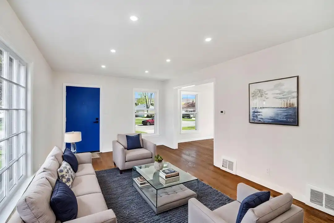 248 Adelaide Pl - View 4