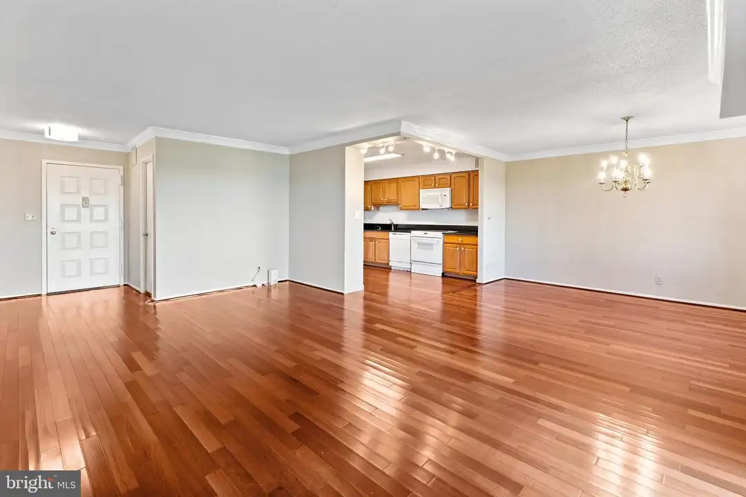 8370 Greensboro Dr #1004 - More