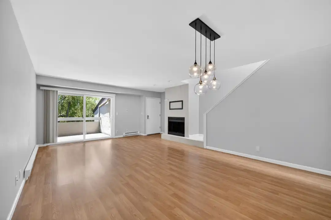2201 The Alameda unit 1 # 27 - More