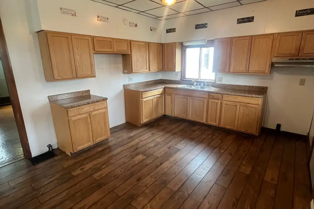 1001 Indiana St – photo 1 of 7
