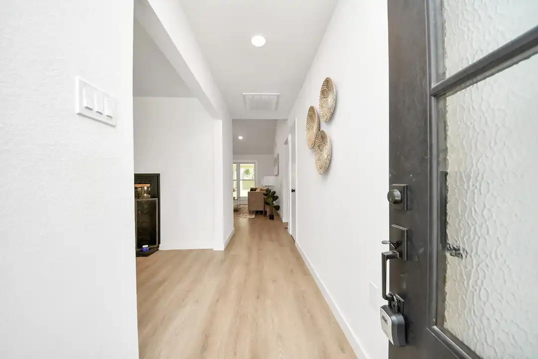 5946 Willowbend Blvd - View 6