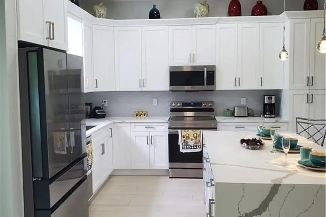 603 W 9th St - View 5
