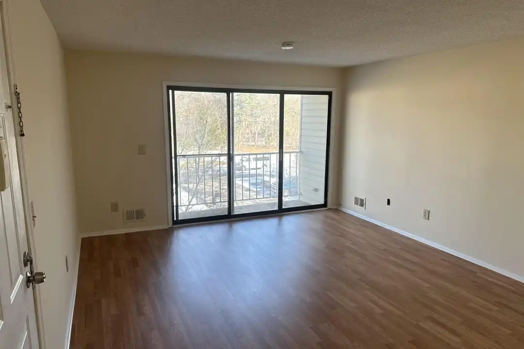 203 Colonial Ct #203 - View 2