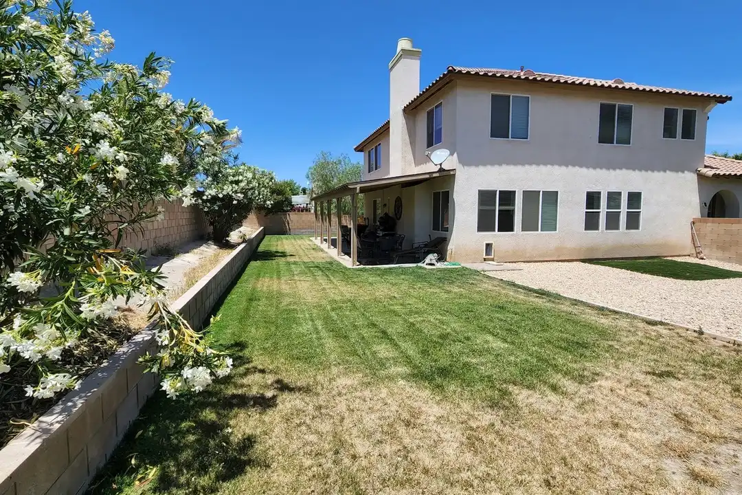 4018 Vahan Ct - More