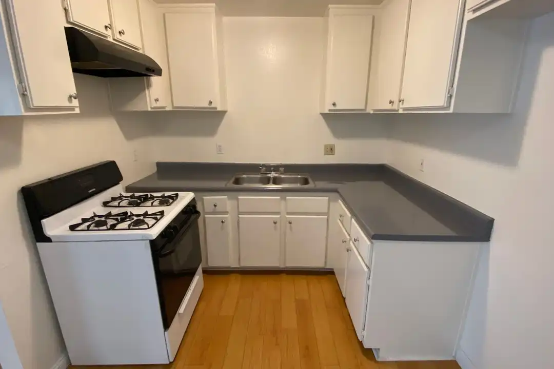 14733 Nelson Ave E unit 208 - More