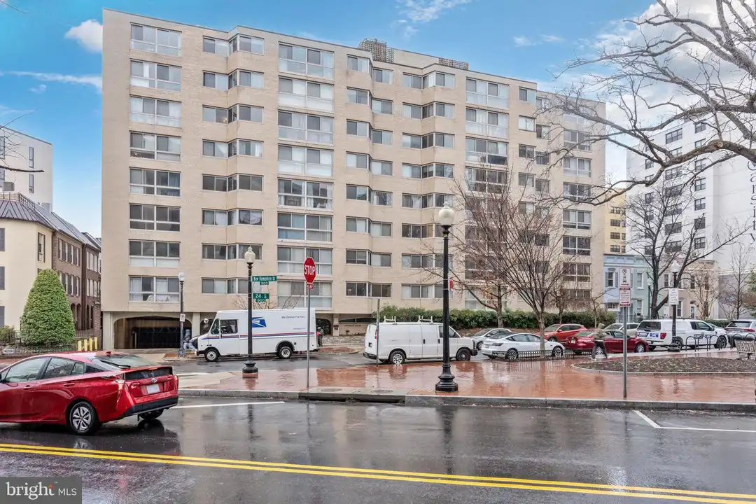 922 24th St NW unit 614 - View 2