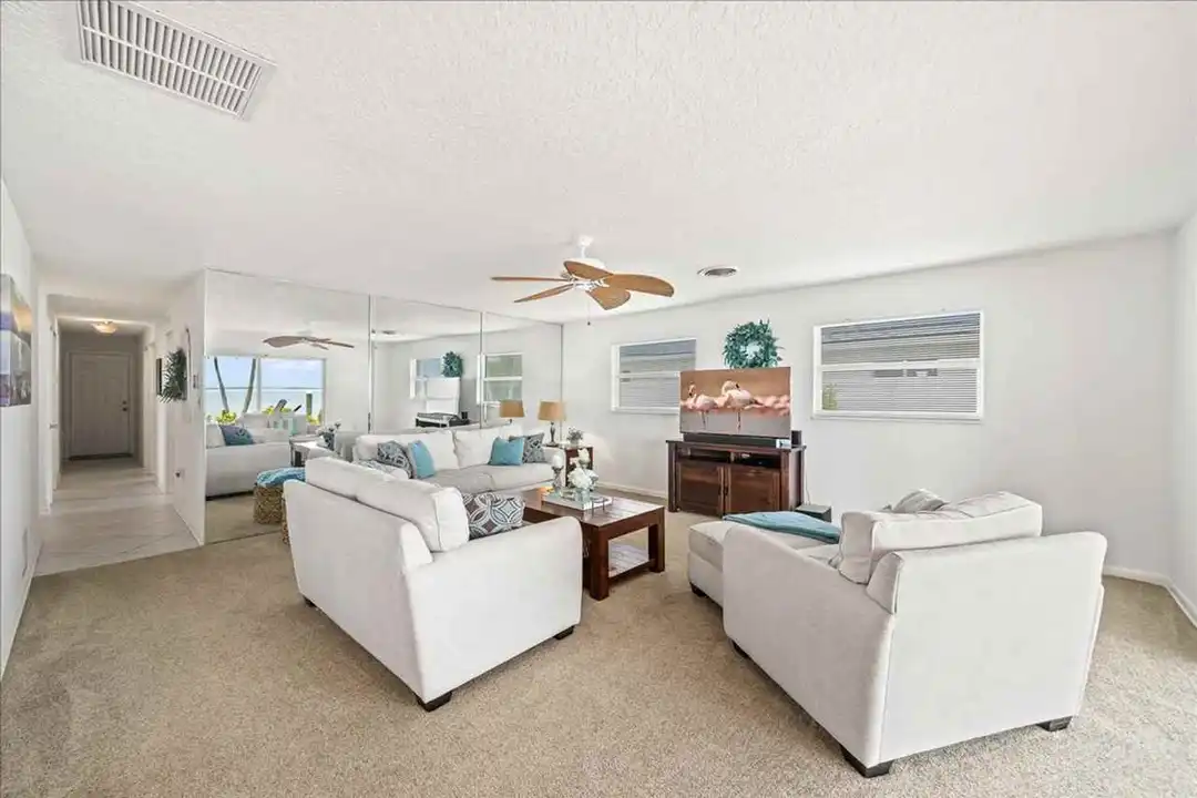 Apartment in Cocoa Beach - View 3