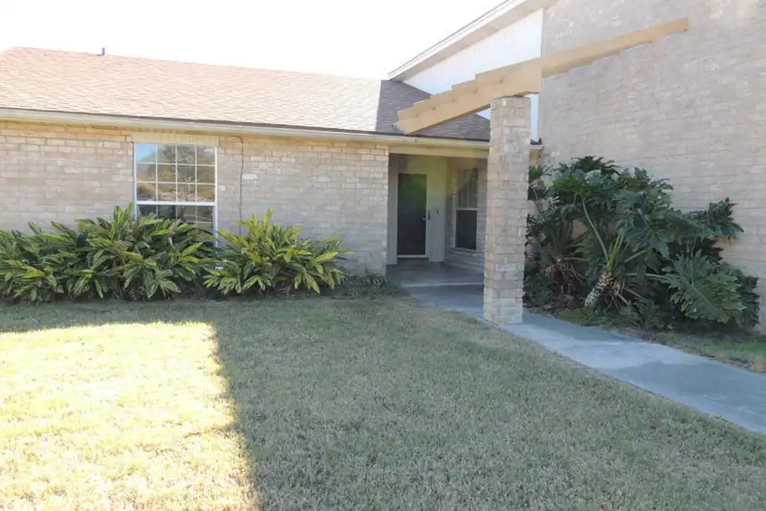 2300 Timberline Dr – photo 1