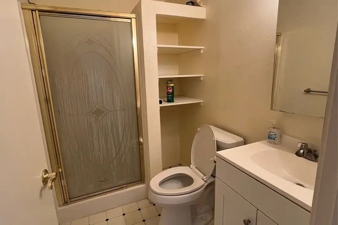 Apartment in Pearl City - View 5