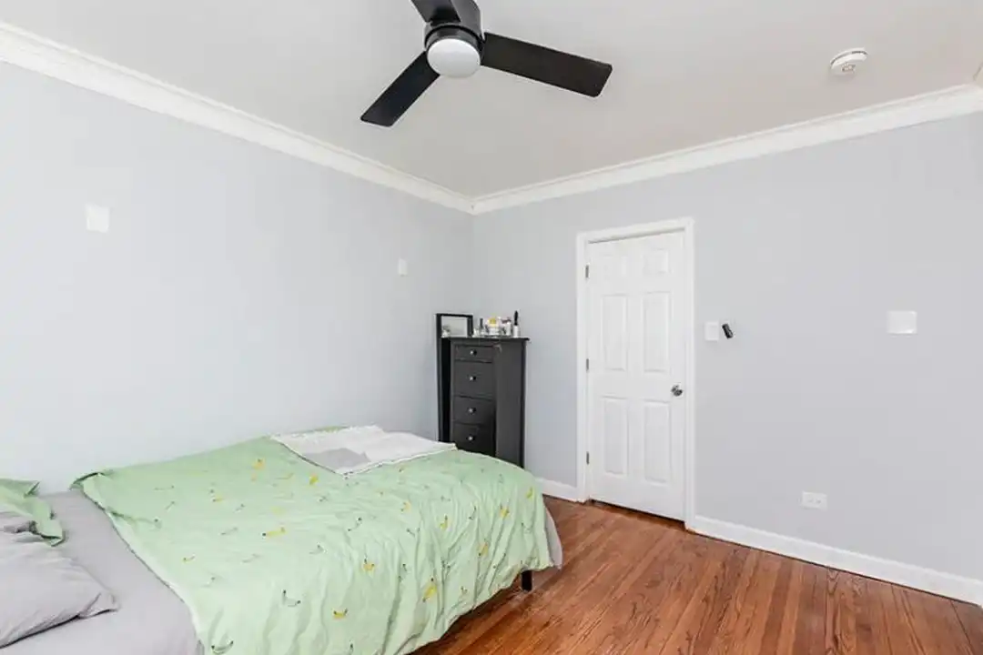 4415 W School St unit 15-1 - More