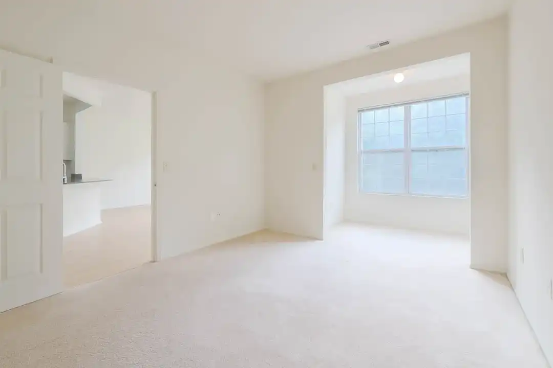 The Landings at Port Imperial – photo 1