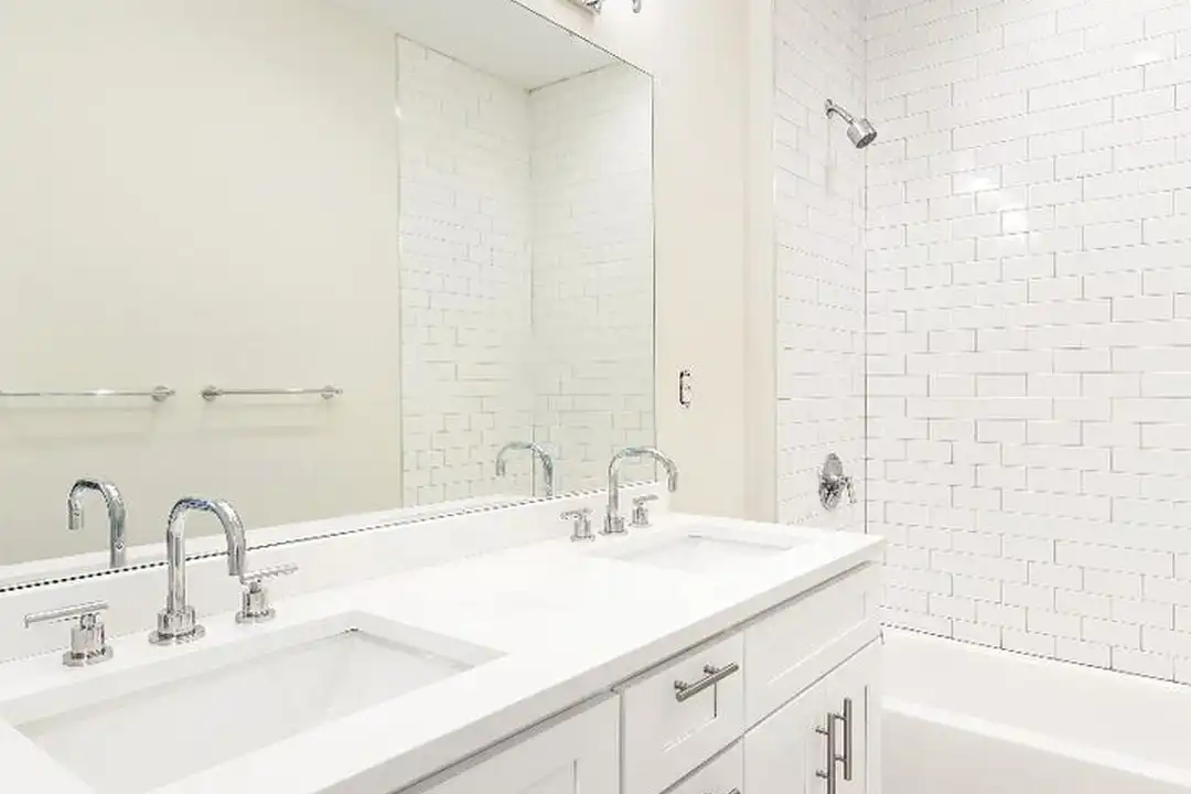 1912 Washington St - View 6