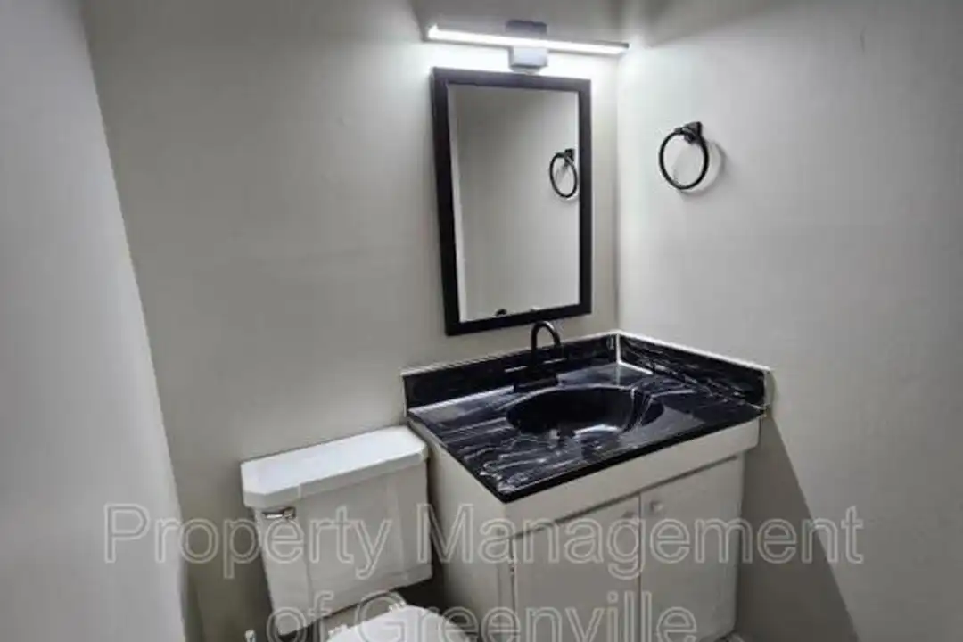 6526 White Horse Rd unit 1D - View 6
