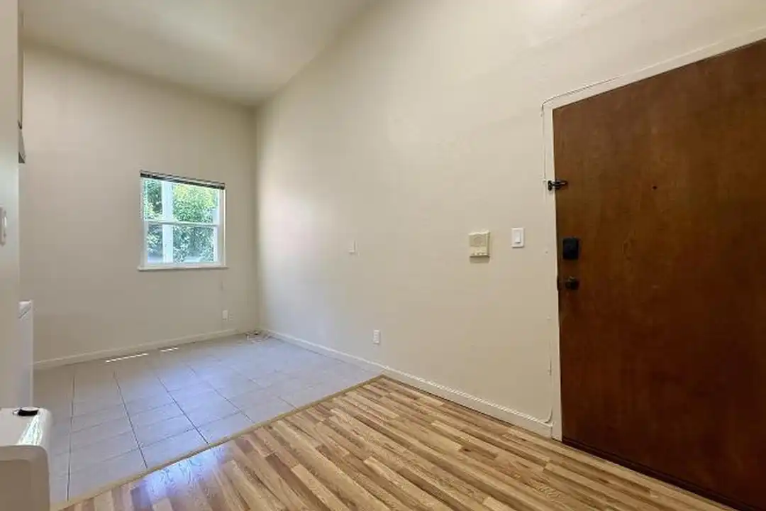 2315 Mission St - View 3