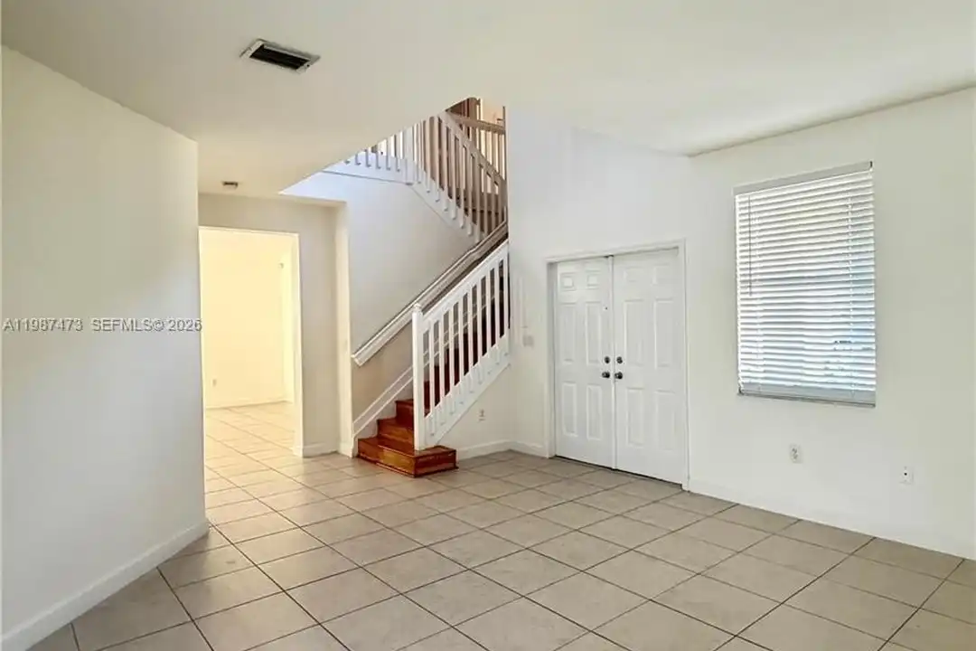 16500 SW 37th St #16500 - View 3