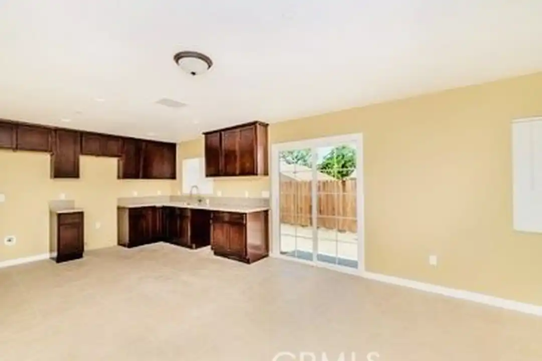 7538 Lynwood Way – photo 1 of 19
