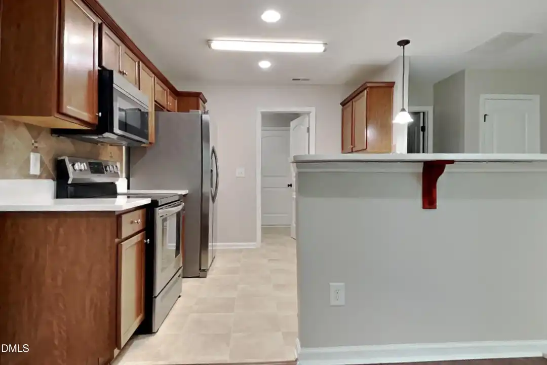31 Burr Oak Cir - View 5