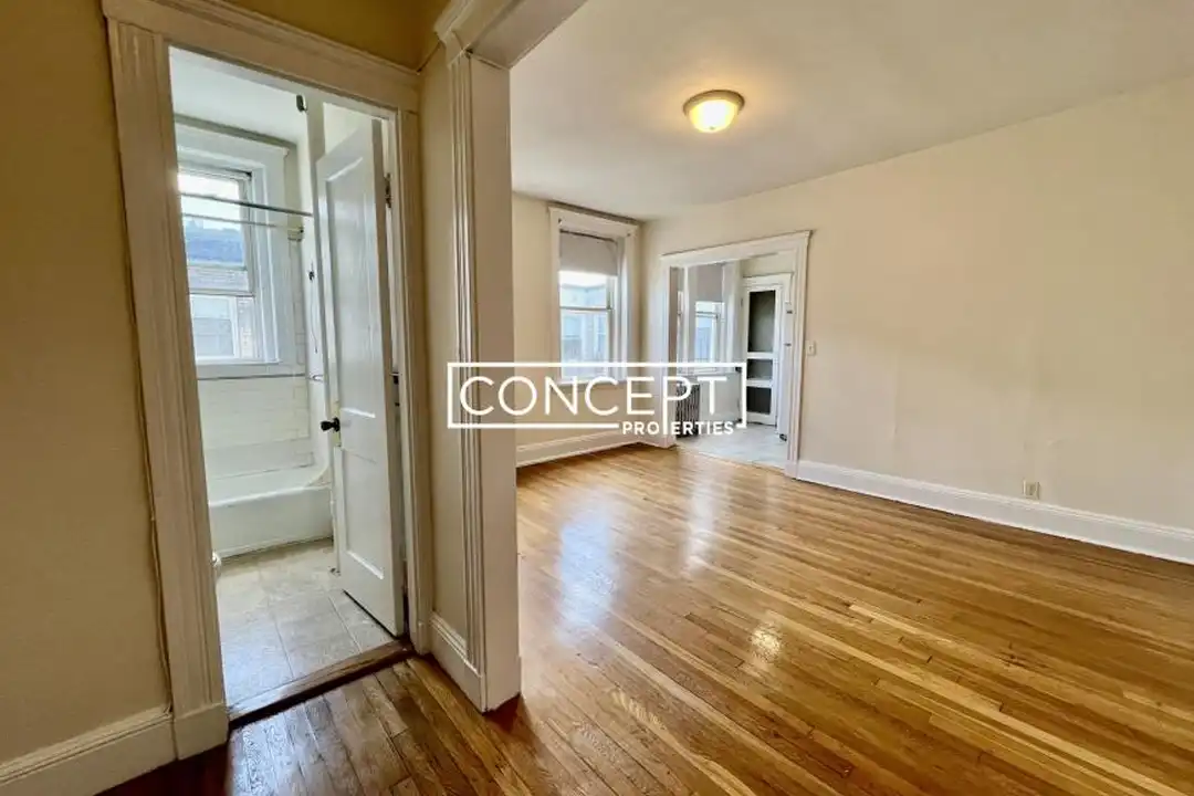 131 Washington St - View 2