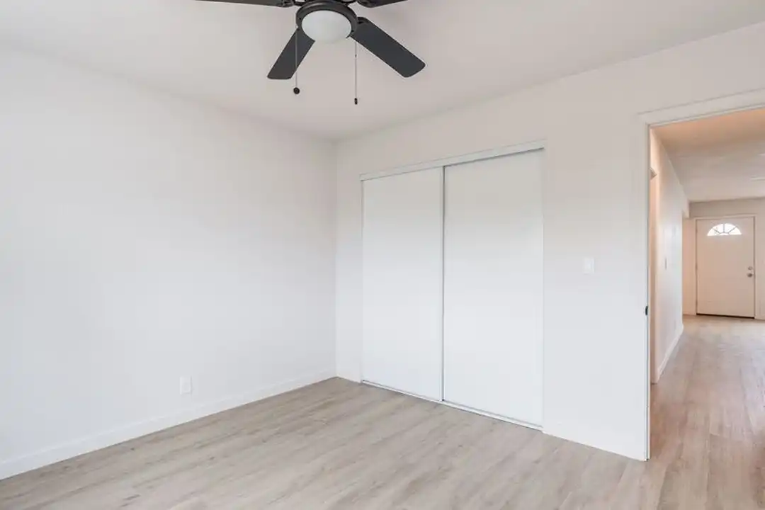 317 Tremont St unit 5 - View 4