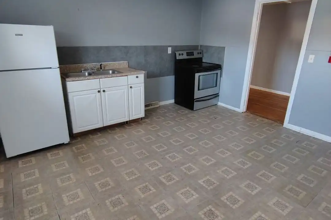 2703 Tremper Ave unit #4 – photo 1