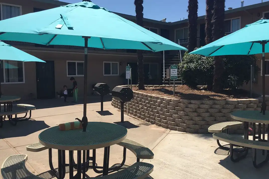 Bel- Air Apartments – photo 1 of 27