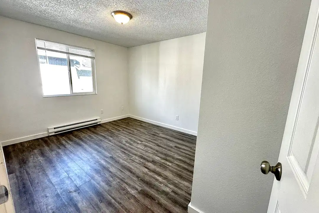 Wright Park Apartments - View 5