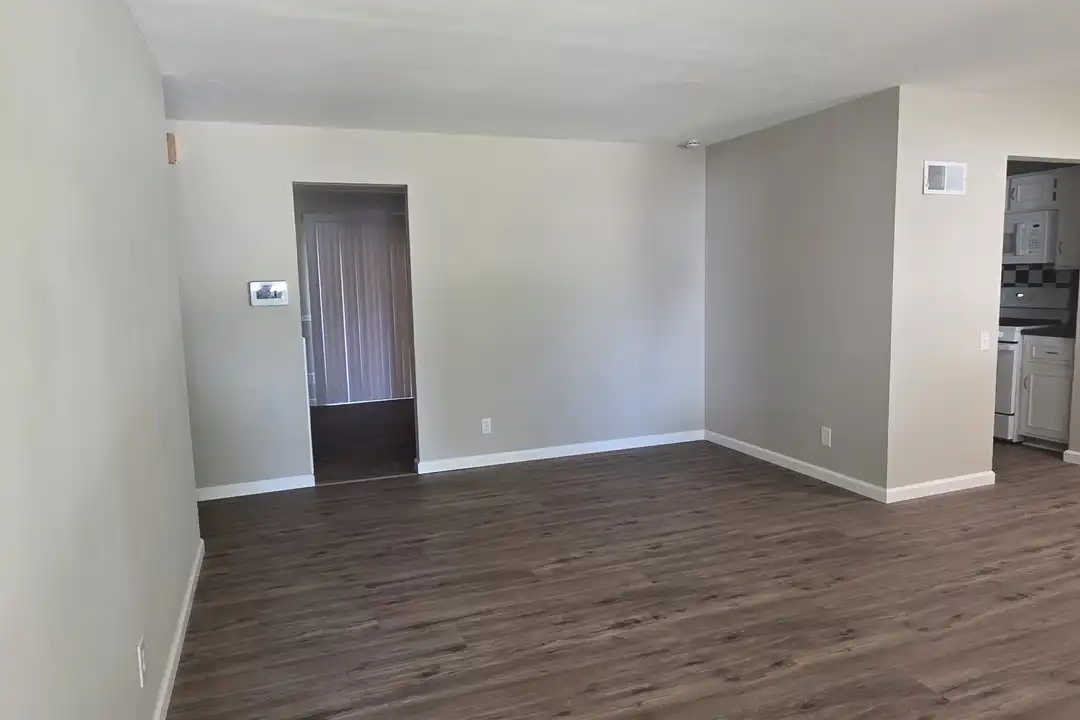 2259 Ainsworth Dr - View 2