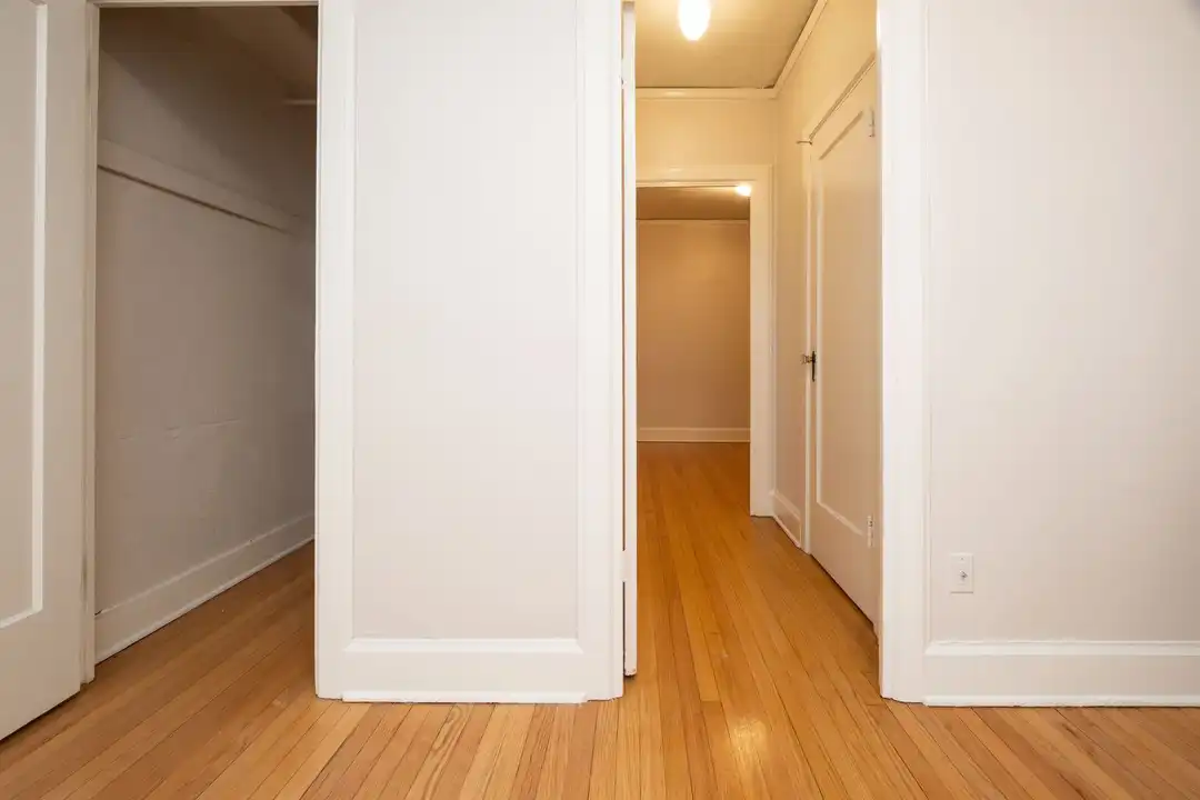 1431 SW Park Ave - View 4