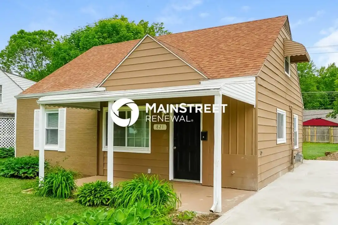 821 Exeter Rd – photo 1
