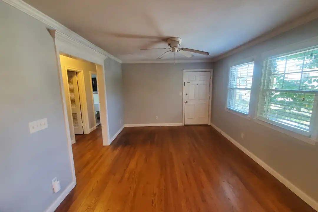 1042 St Charles Ave NE unit 6 - View 2