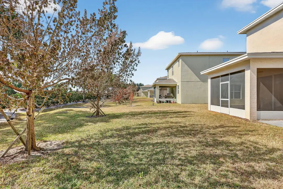 1609 NW Cataluna Cir - View 4